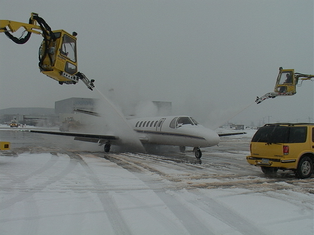 Safewingandsafewaydeicingchemicals 10026438