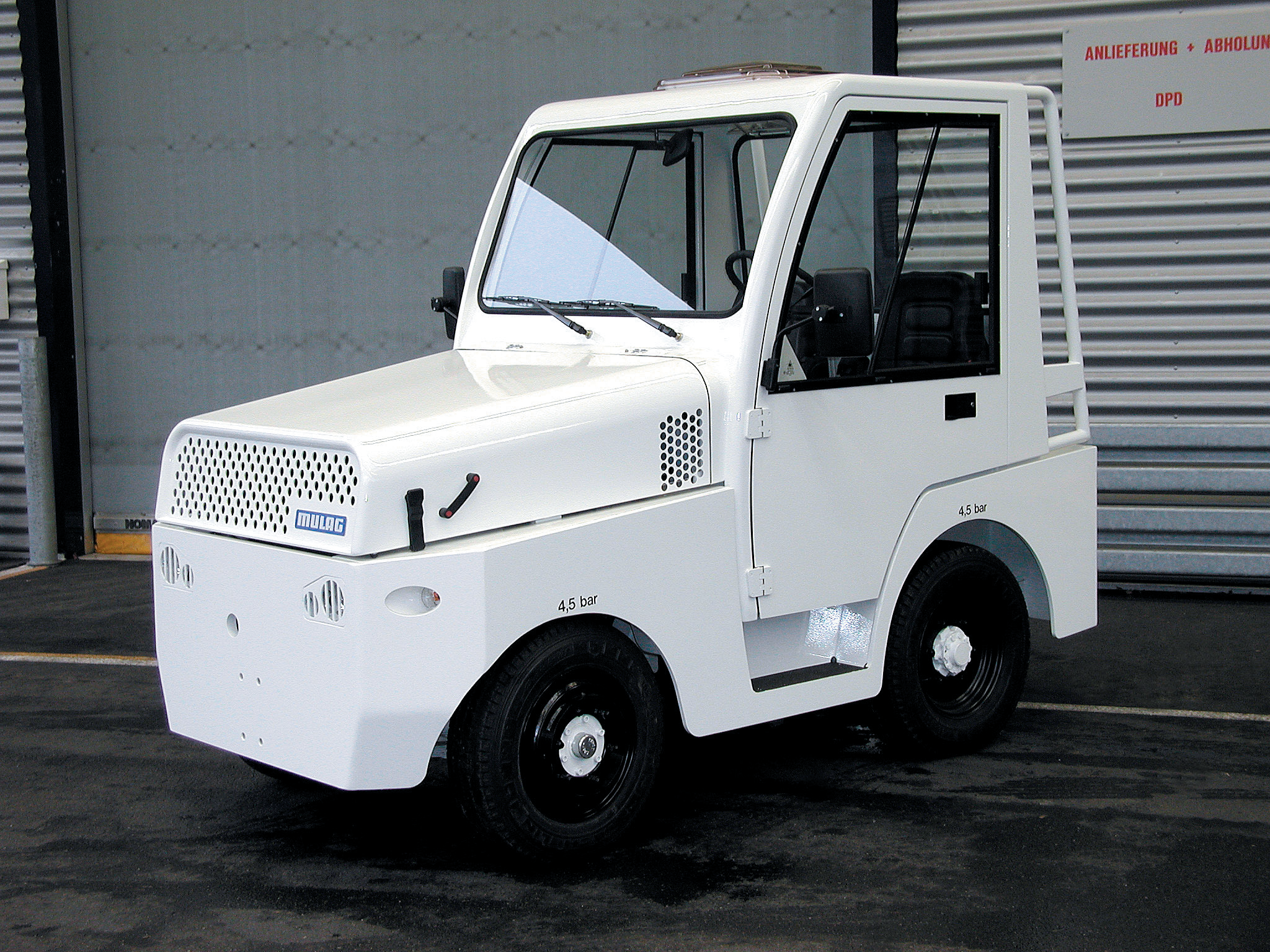 Towingtractorsrenamed11 10025248