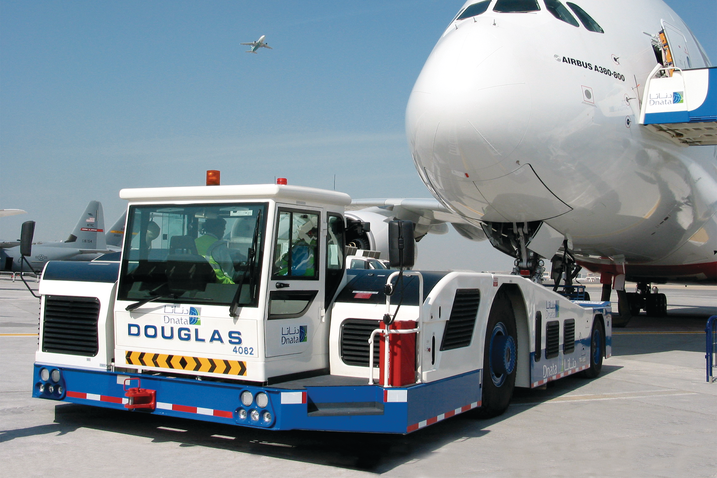 Douglasaircrafttowingtractors 10026897