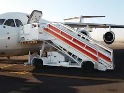 Selfpropelledpassengerstepmodeleda18425 10027401 Selfpropelledpassengerstepmodeleda18425 10027401