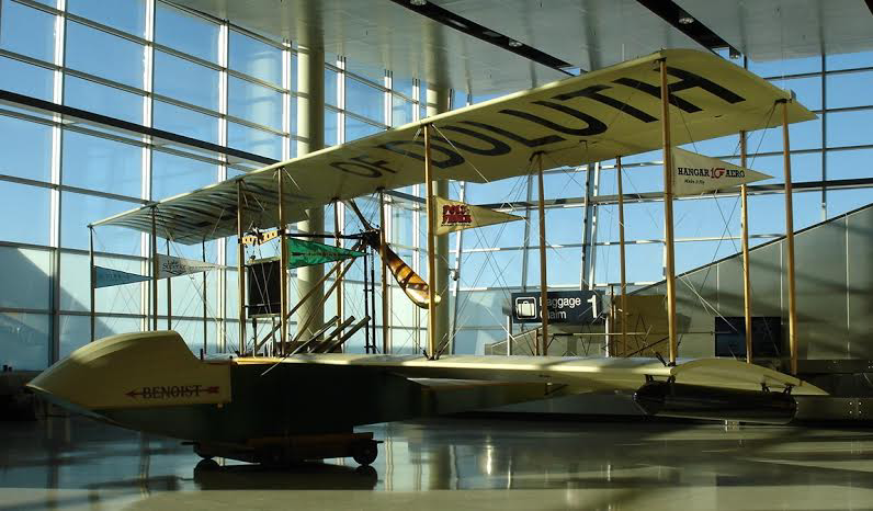 Lark Of Duluth Dlh Airport 11280777