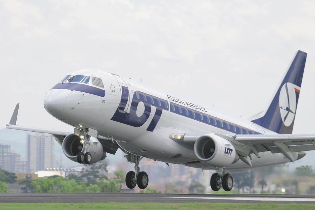 E170 of the LOT Polish Airline