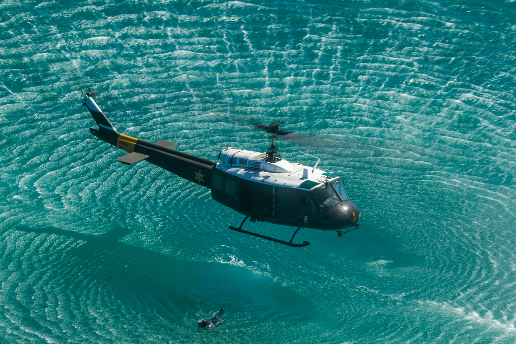 Uh 1 Diver Insertion
