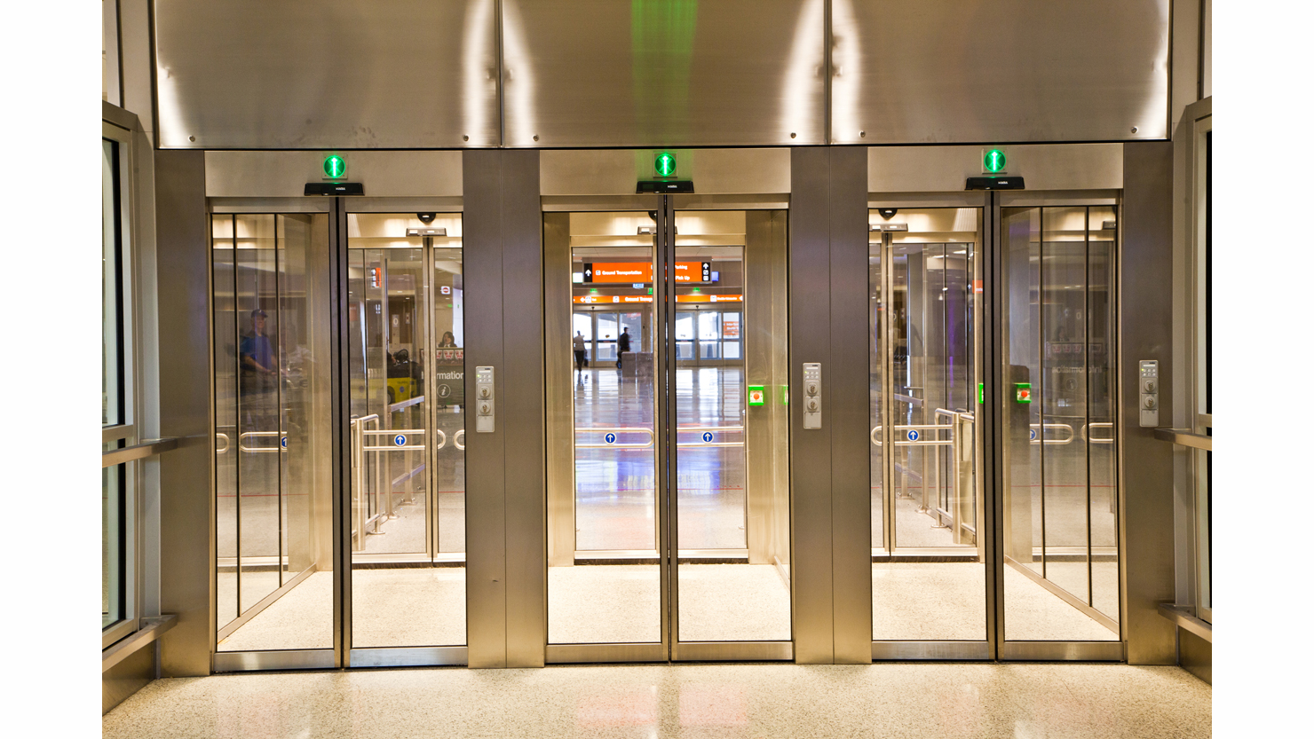 Elbc Airside No Passengers Small 5463c12689a65