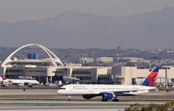 Less than a week after the first reported laser strike of 2015, the Federal Aviation Administration (FAA) has confirmed three similar strikes against airliners on approach to Los Angeles International Airport (LAX) last Sunday. Less than a week after the first reported laser strike of 2015, the Federal Aviation Administration (FAA) has confirmed three similar strikes against airliners on approach to Los Angeles International Airport (LAX) last Sunday.