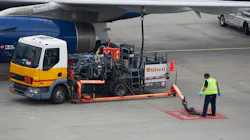 The Pennsylvania-based industry group says airlines’ fuel surcharges violate the DOT’s Additional Guidance on Airfare/Air Tour Price Advertisements issued three years ago. The Pennsylvania-based industry group says airlines’ fuel surcharges violate the DOT’s Additional Guidance on Airfare/Air Tour Price Advertisements issued three years ago.