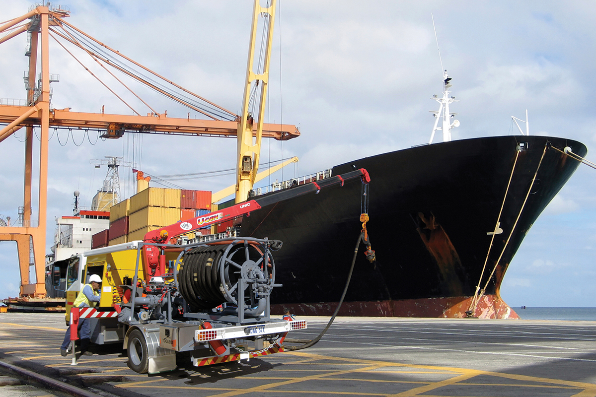 Bunkering Truck in action