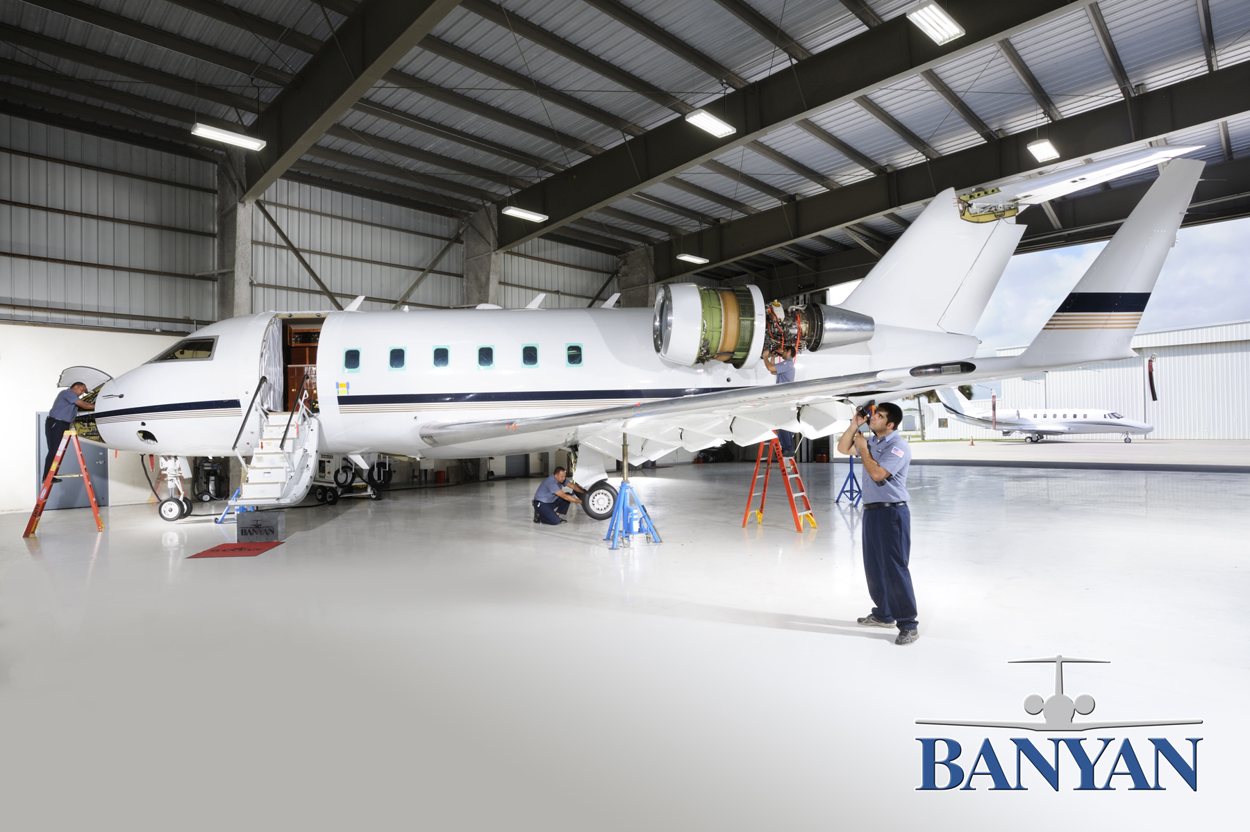 BANYAN CHALL MX2 55a43ee7ef726