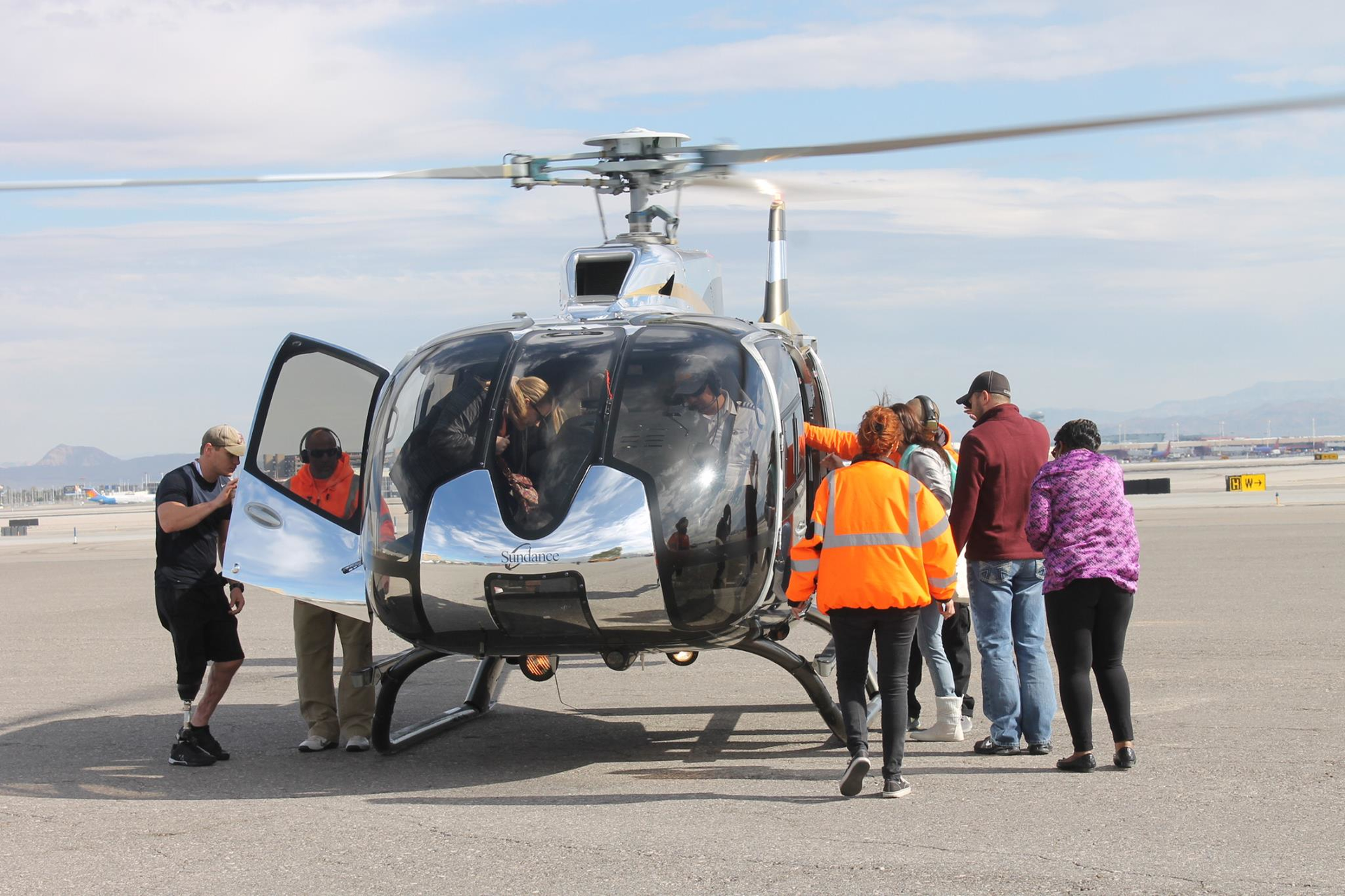 Salute The Troops 564caf9f24f3f