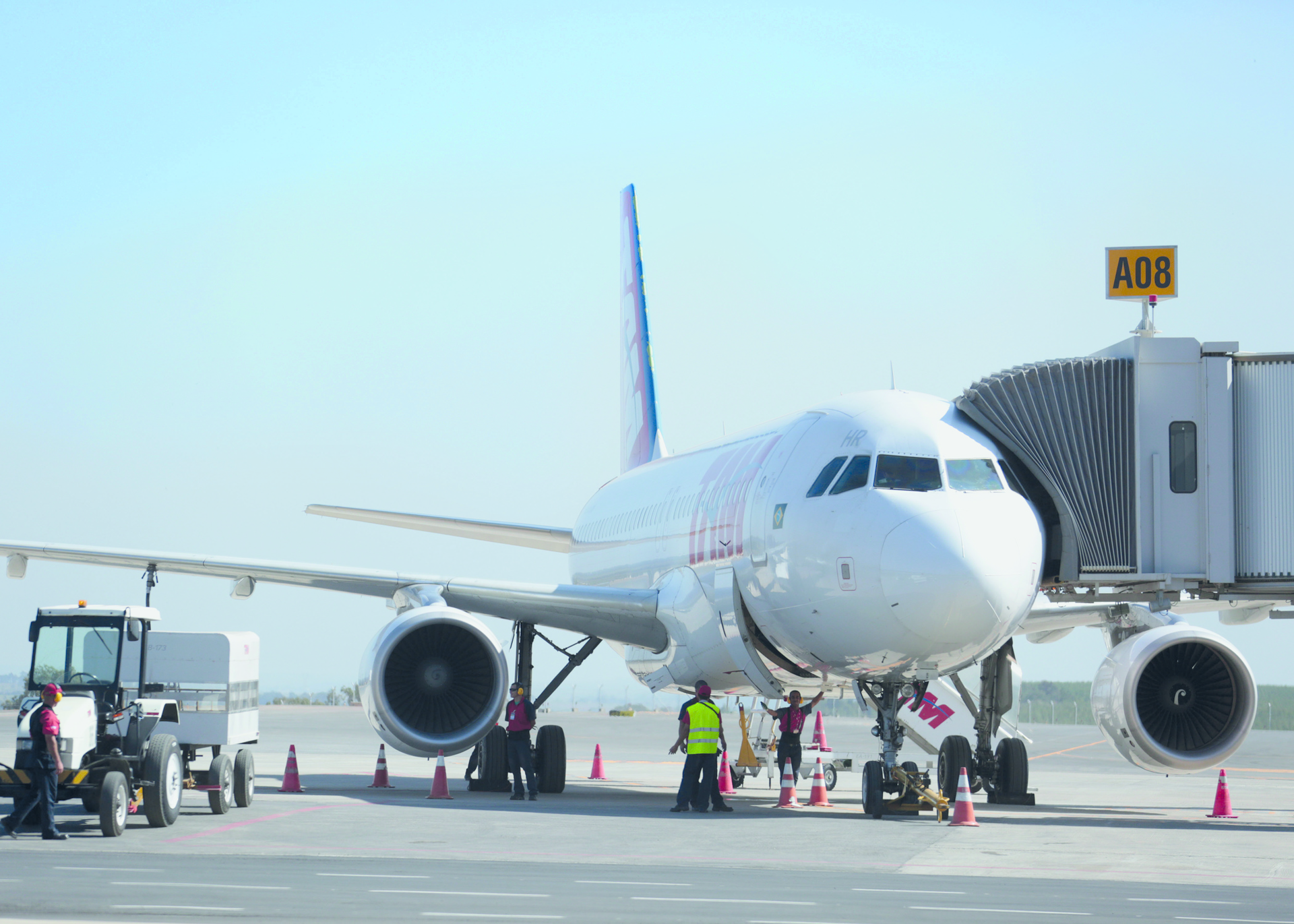 CRI150 OM at Viracopos Airport image1hi 56e80e4f2ab3e