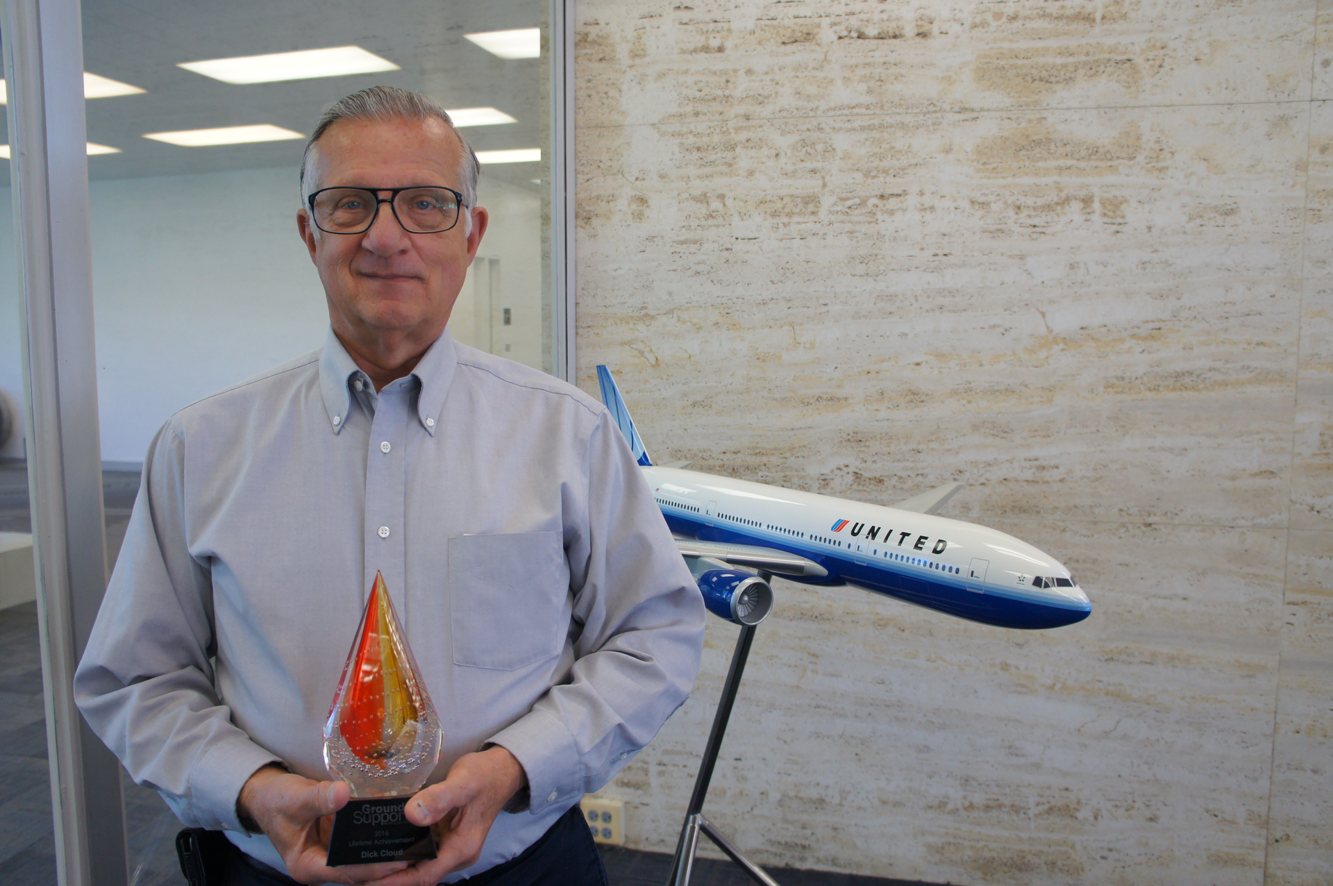 2016 Ground Support Worldwide GSW Lifetime Achievement Award Dick Cloud United Airlines 2