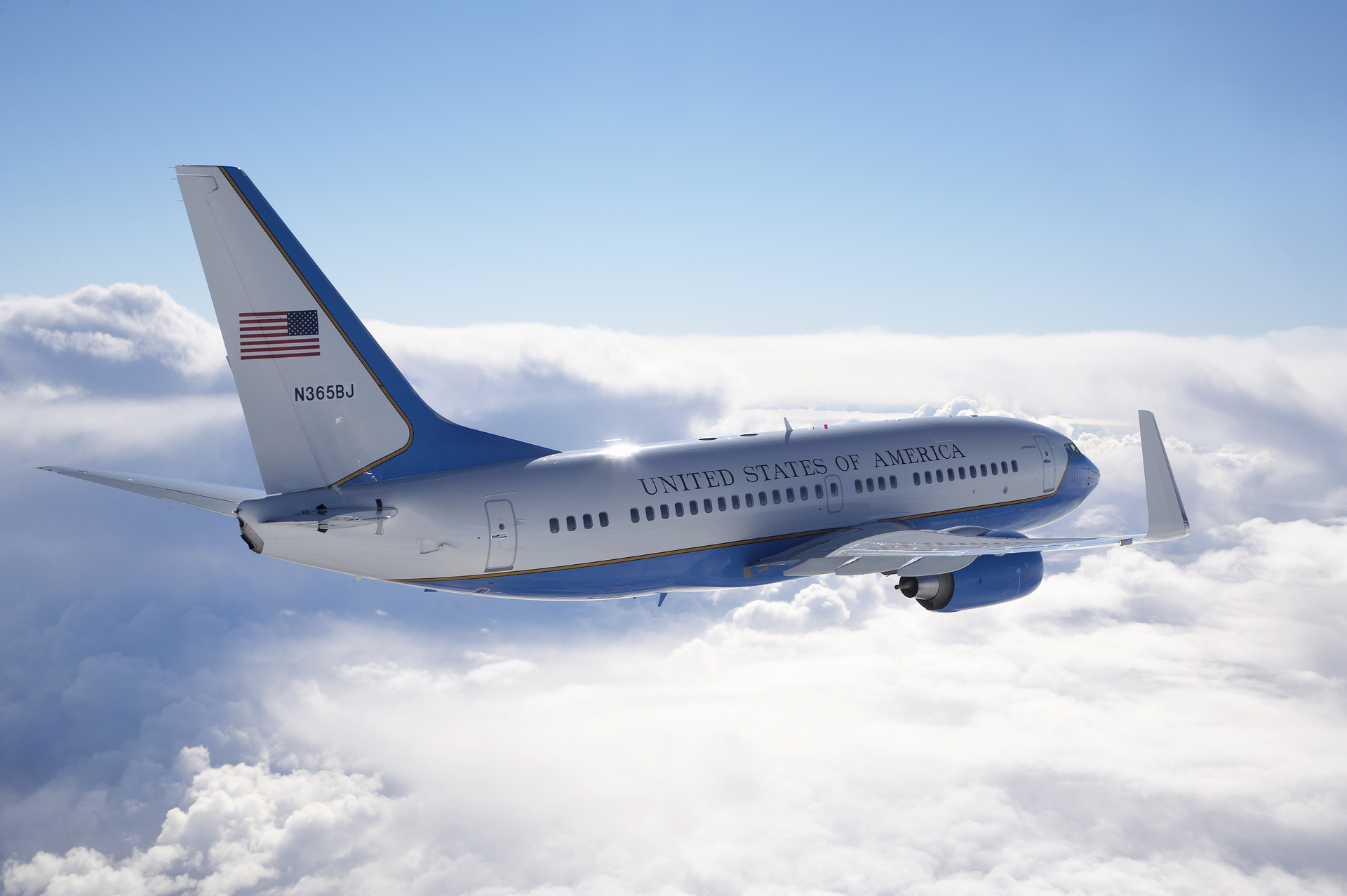 Boeing has received a seven-year, $319 million contract to continue maintenance and support work for the U.S. Air Force&rsquo;s C-32A and C-40BC executive transport aircraft fleets.