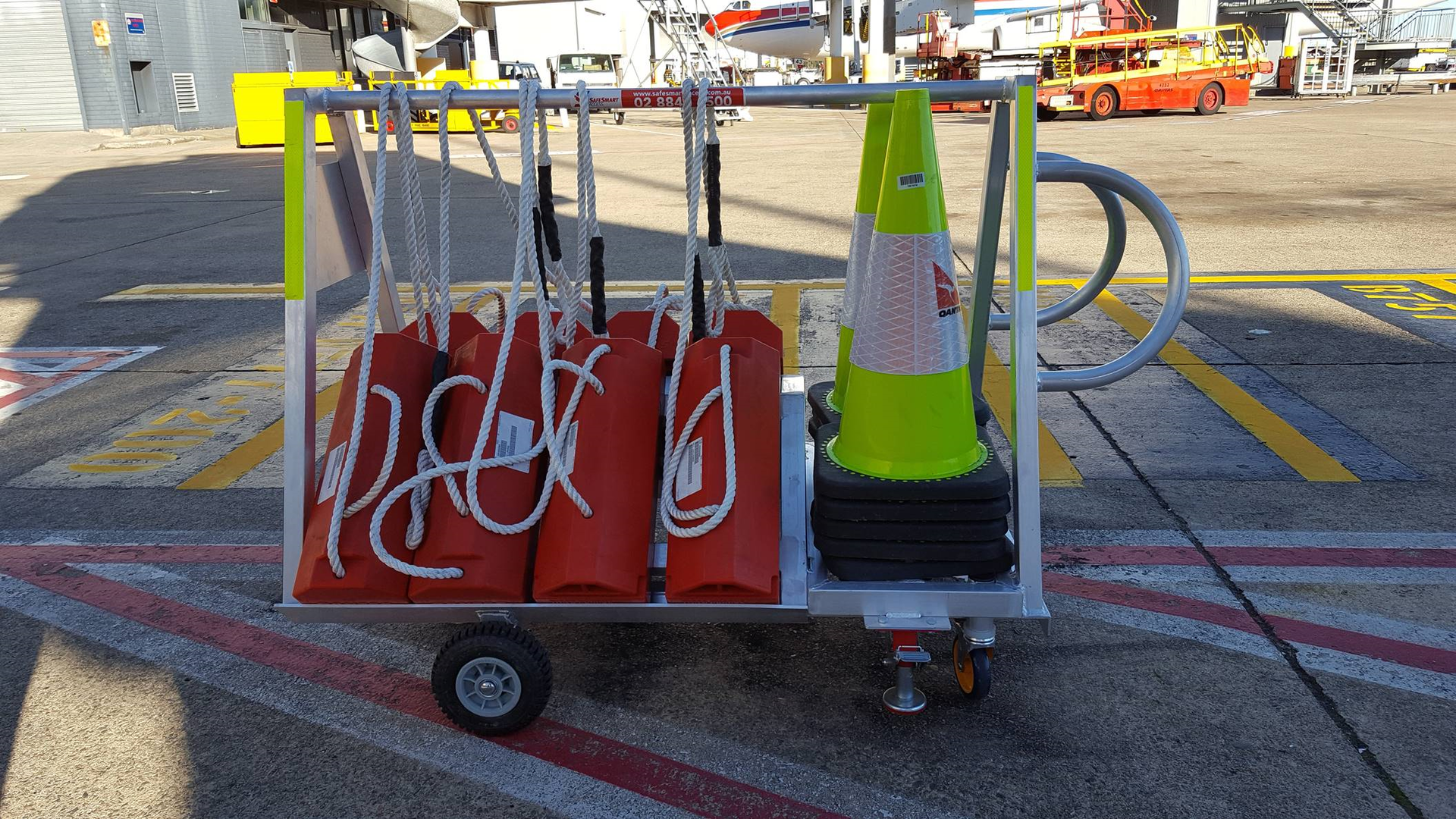 SafeSmart Access chock and cone trolley 57e9899383b59