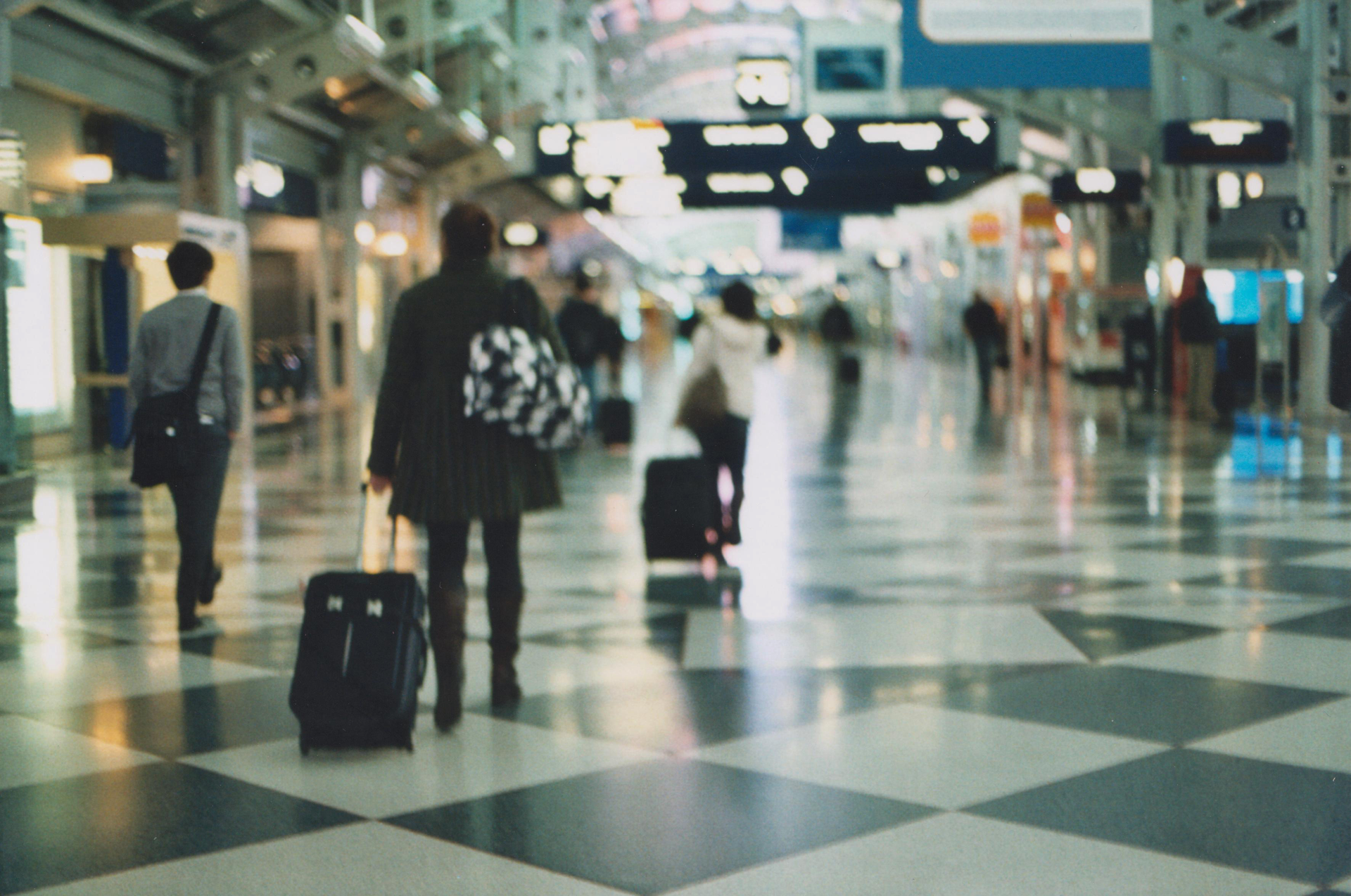 Beacons can also help promote dining and retail &ndash; a priority for many airports in growing their non-aeronautical revenue.