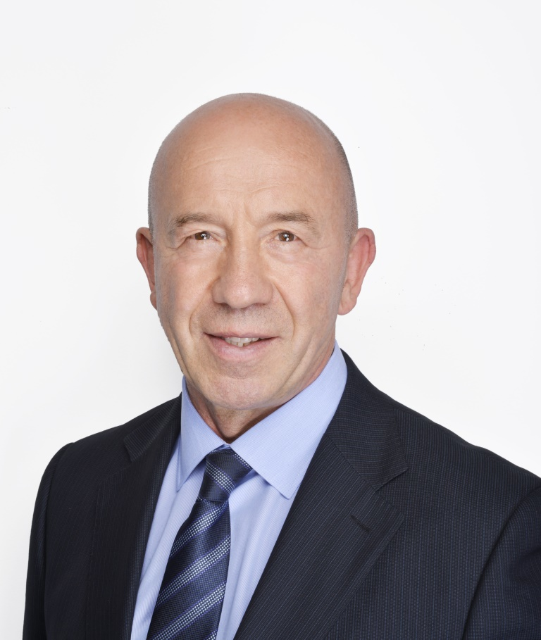 VZubkov official photo compressed 582c8be770193