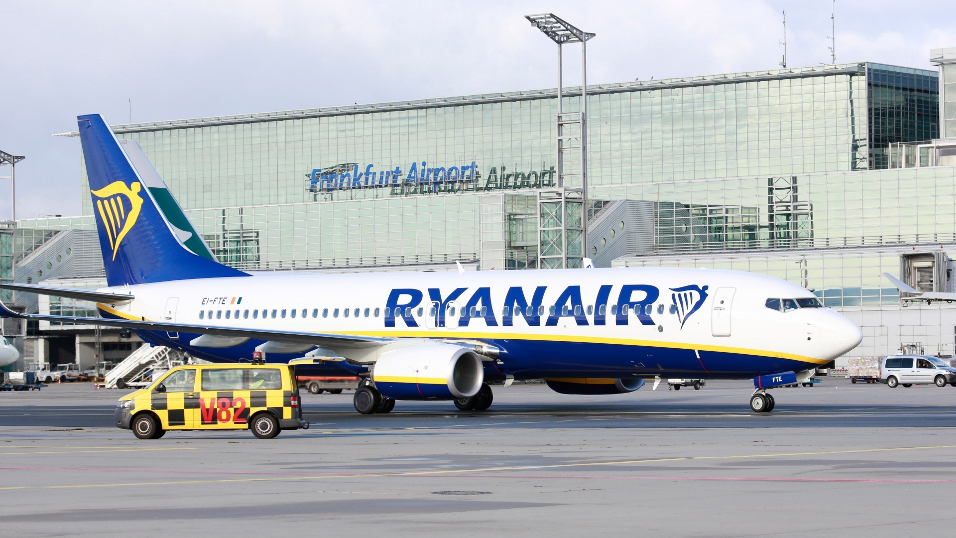 ryanair 2 581b35722b0c5