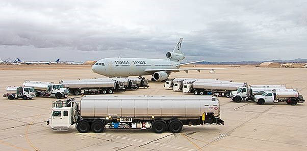 SkyMark 15000 Gallon Jet Refueler 58b5f2ffe1f3e