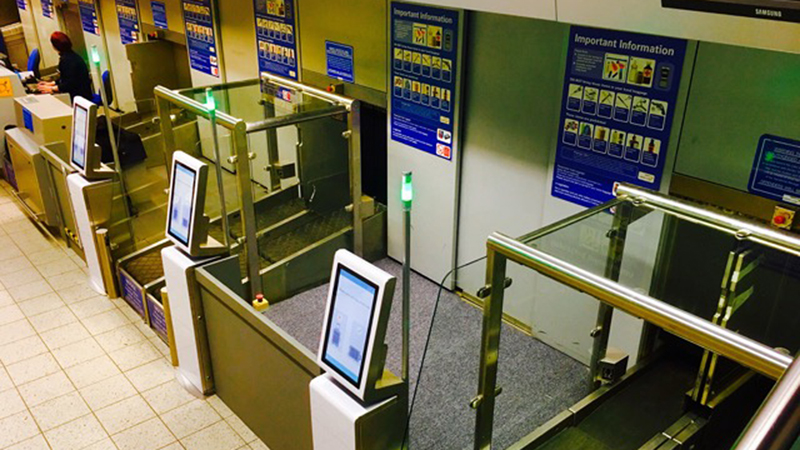New touchless bag drop systems from Rockwell Collins are helping streamline and simplify the baggage check-in process at London Luton Airport.