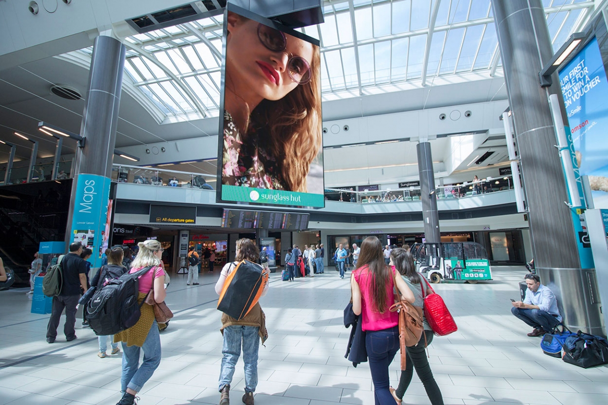 Broadsign1 58efc7e62d202