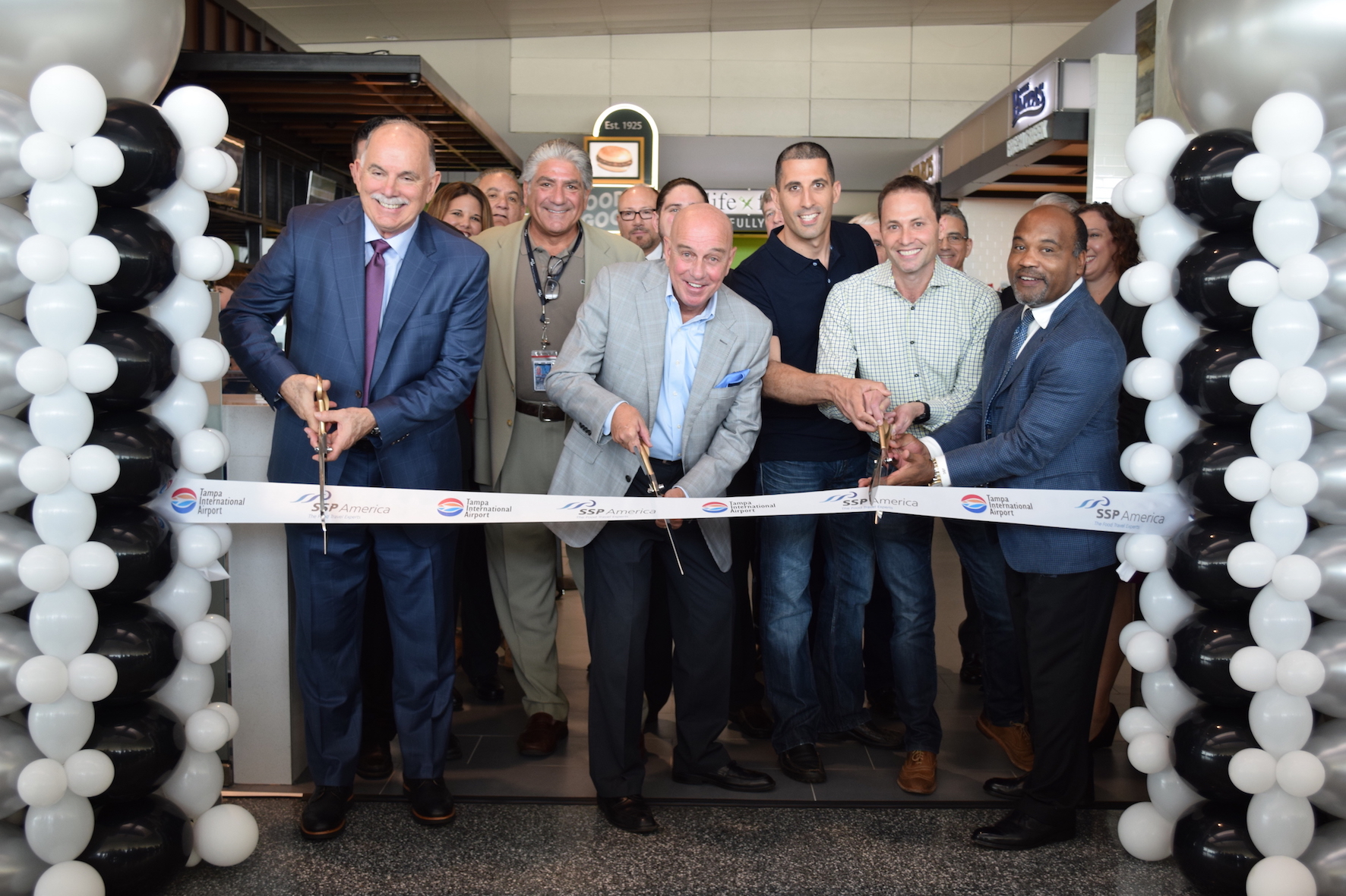 Marche C draws travelers in with an impressive group of local, Tampa culinary heroes including Goody Goody, Ulele and Caf&eacute; con Leche Ybor City from Columbia Restaurant Group, as well as Bavaros, Fitlife Foods and Louis Pappas Fresh Greek.