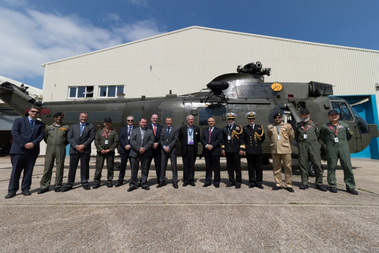 Sea King Delivery To Pakistan Navy 0517 5939517943e4f