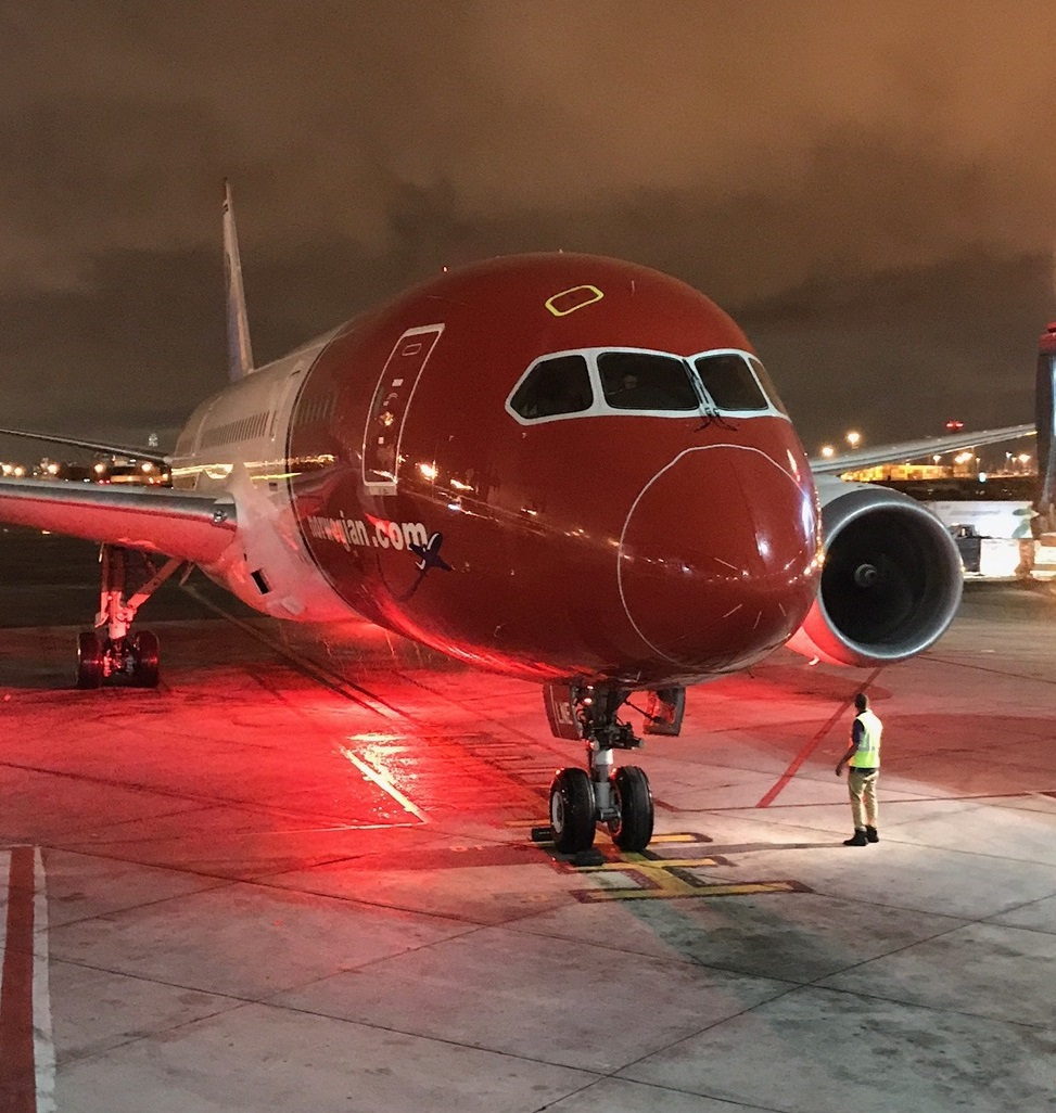 Menzies Norwegian Air Shuttle 599c37eb0c40b