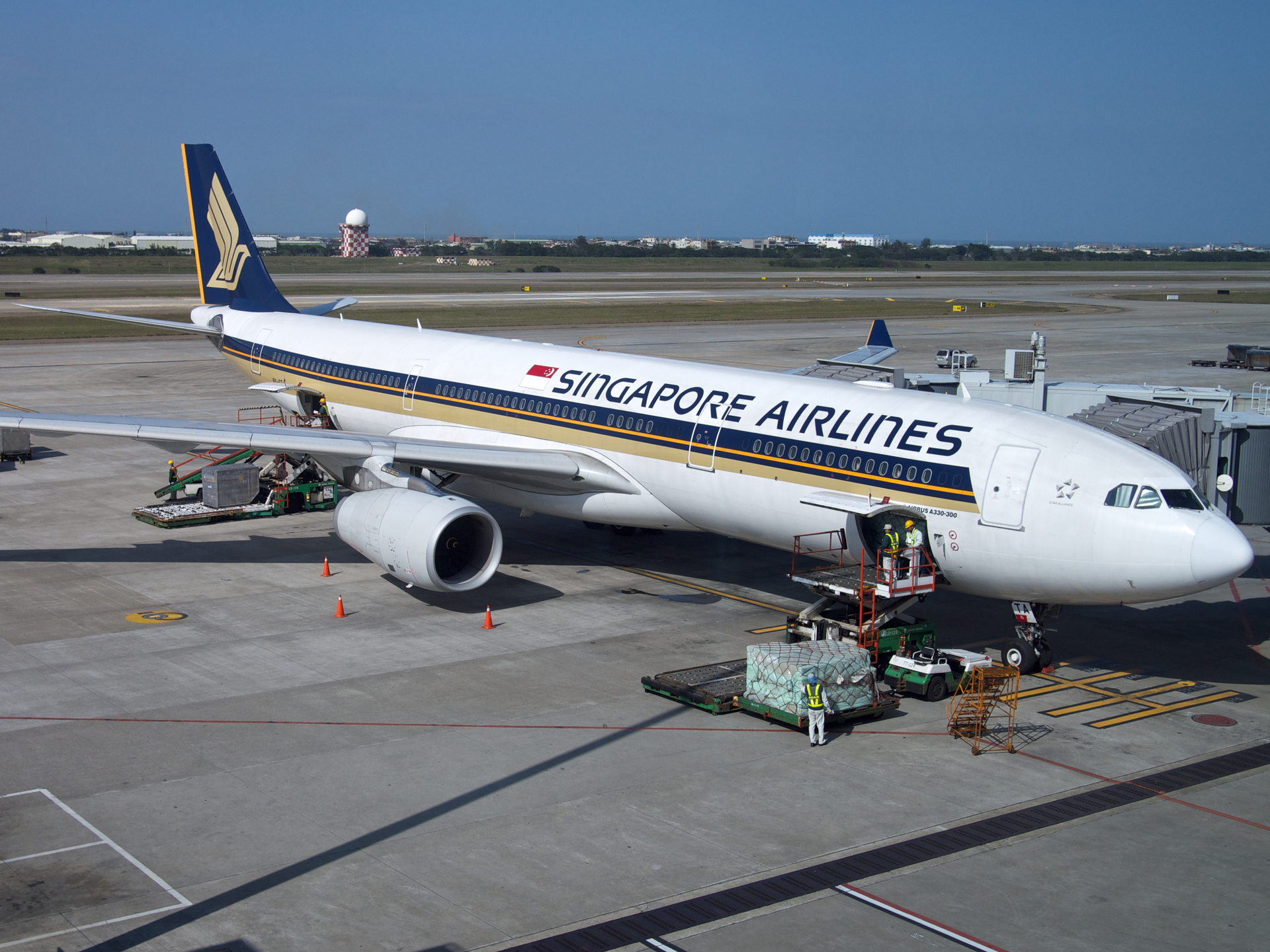 9 V Sta C N 978 A330 343 X Singapore Airlines Taipei 8400632469 5a7082a9a38d6