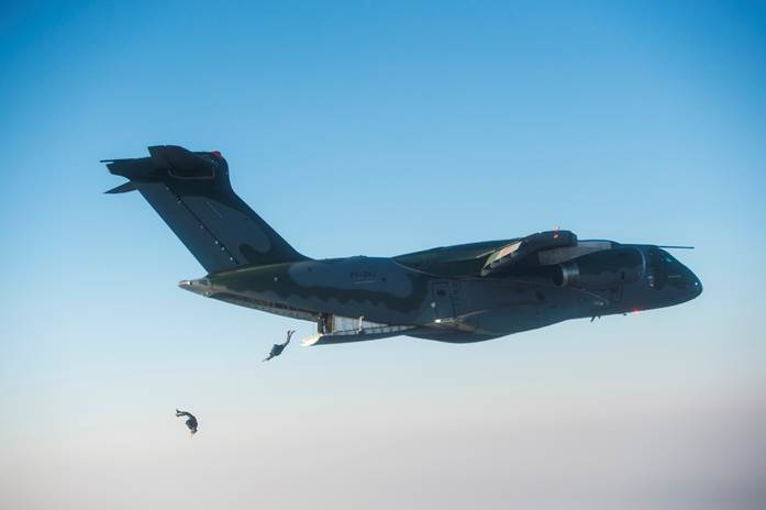 Embraer2 5a7a08ba27d8b