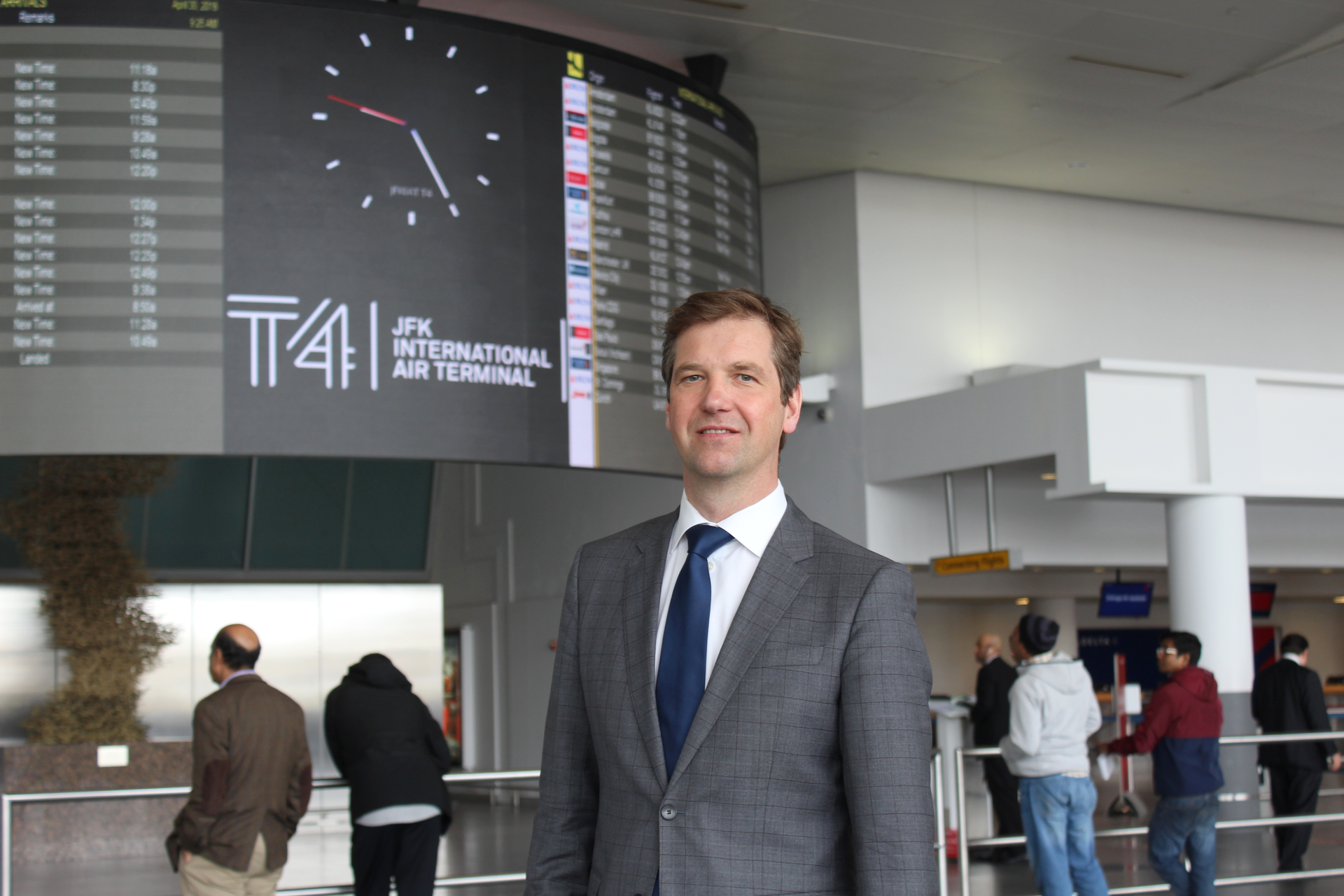 Huinink holds a MS in Mechanical Engineering with an emphasis on Transportation and Offshore Technology from the renowned Delft University of Technology in The Netherlands.