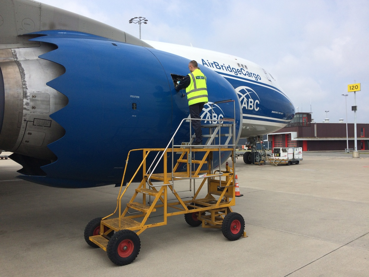 At present, VDTM is carrying out the maintenance of aircraft of AirBridgeCargo Airlines, one of the largest cargo carriers in the world, which is a part of Volga-Dnepr Group and operates a fleet of 18 B747 freighters.