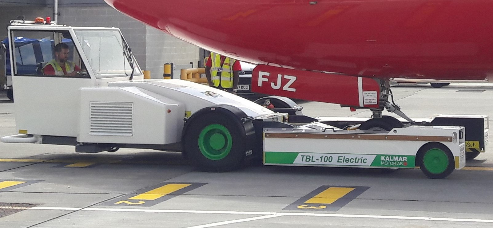 TBL100 Gatwick 2 5bd20f2ed62c3