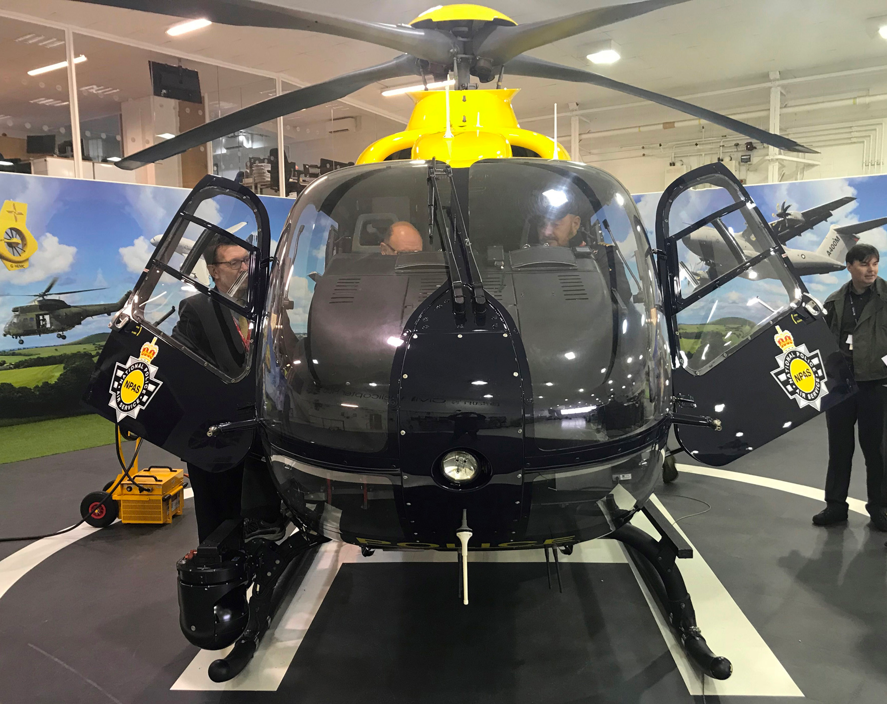 Pic1 Nvis Upgrade Gpolf Handover C 2018 Airbus Helicopters H 5beae8ea6dbe4