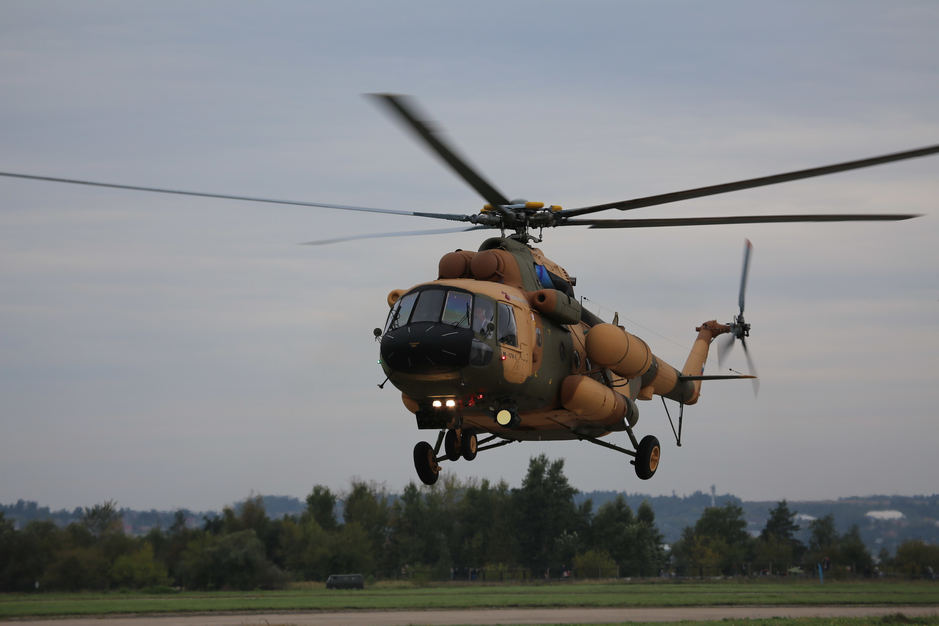 Mi 17 1V 5c07e297e995d