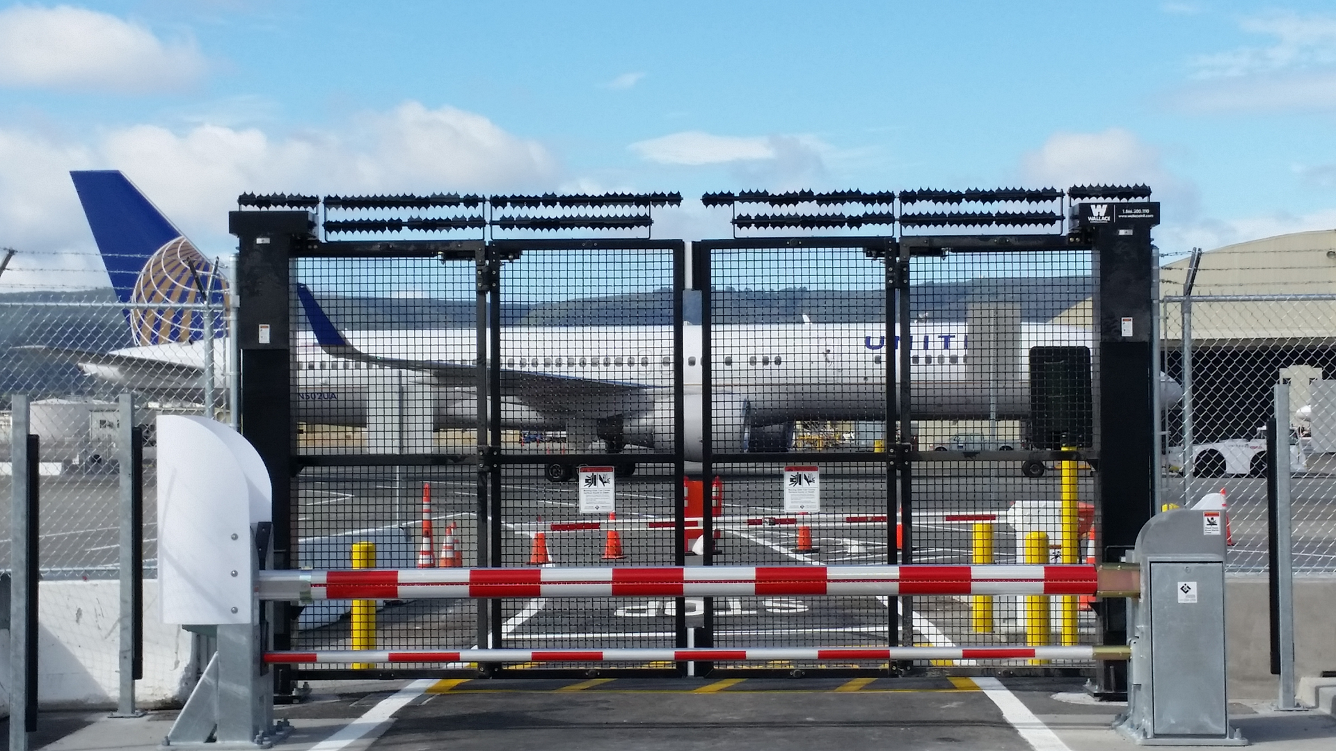 Scm50 Airport San Francisco Wallace 0001 5c61e57a9bd26