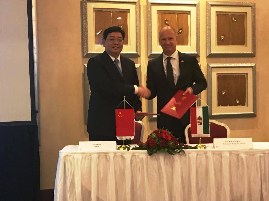 1 Hcna Bud Signing 5cf1295eadb85