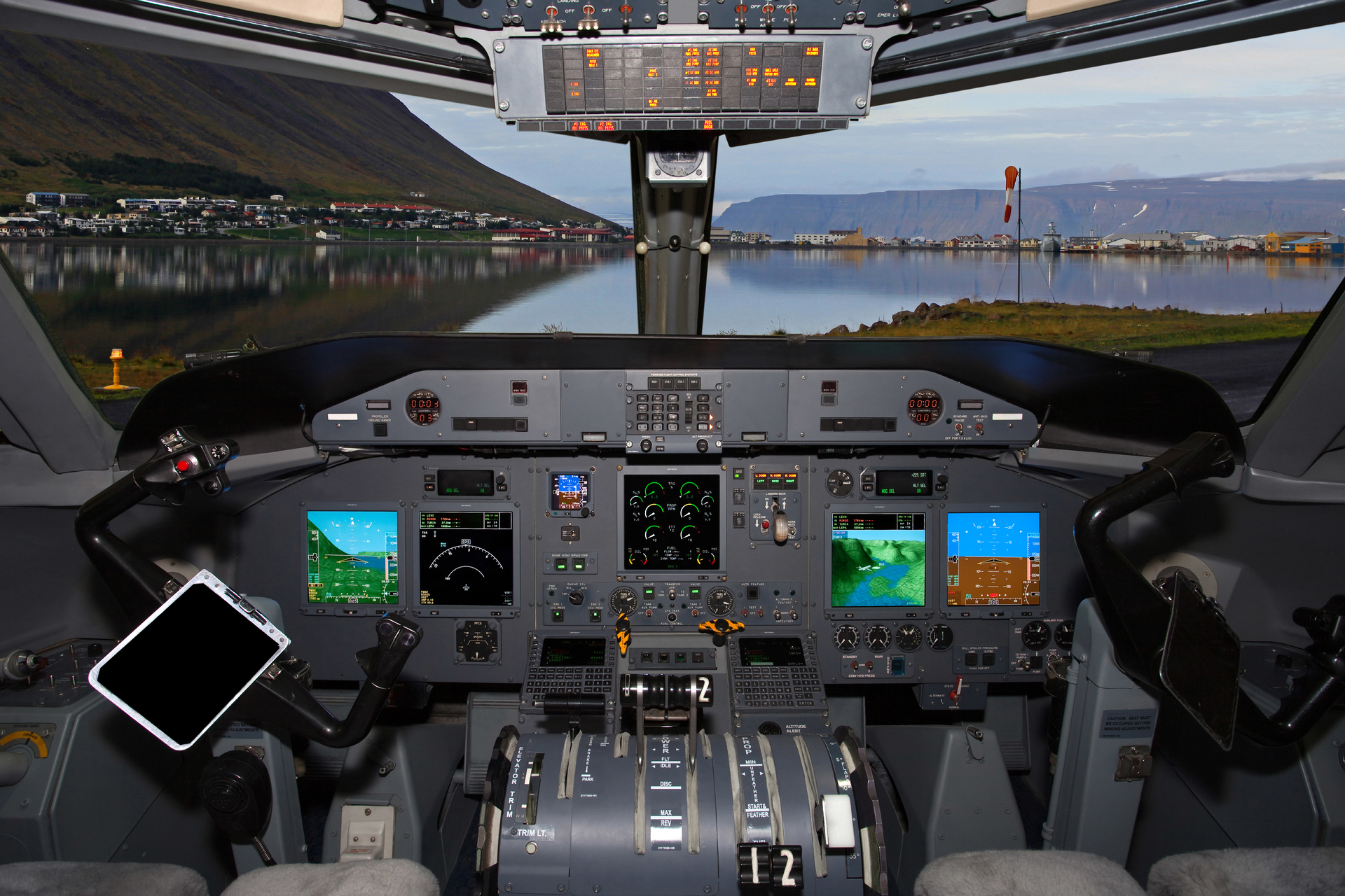 Field Aviation Efi890
