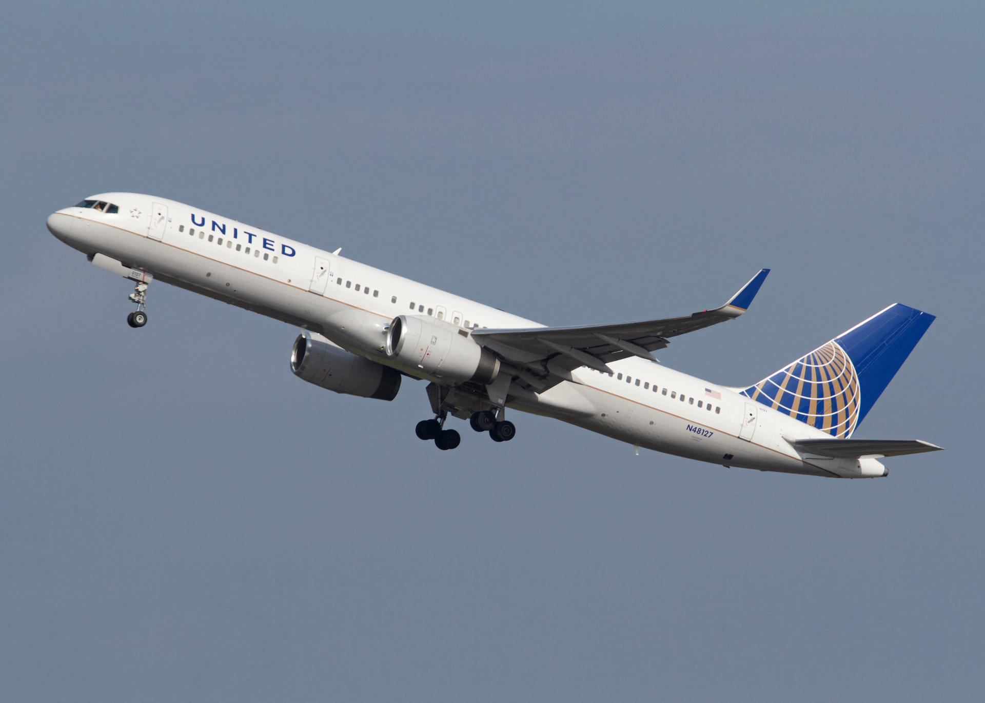 United Airlines Boeing B757 N48127 25610422143 5ce6acd69423d