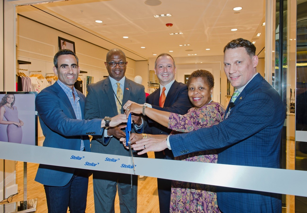 Pictured from left to right: George Nahra, SVP, Strategy, Business Development, & International, Chico&rsquo;s FAS, Inc.; Ricky Smith, Executive Director, BWI Marshall Airport; Padraig Drennan, President & CEO, Stellar Partners, Inc.; Mary Morgan, President & CEO, Morgan Group Ventures, Inc.; Brett Kelly, Senior Vice President, Fraport USA.