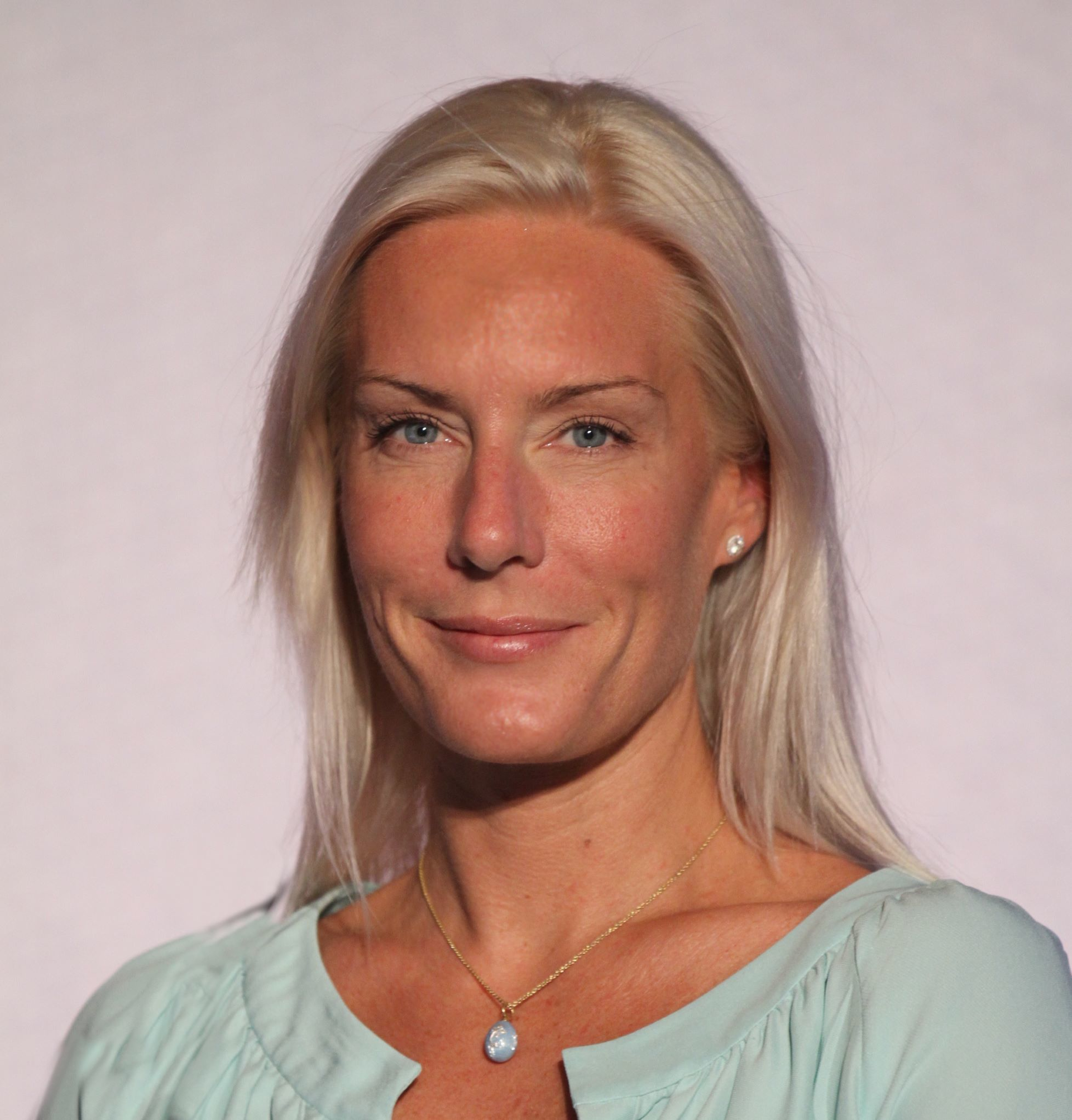 Headshot 20 20 Anna 20 Bager 202 5d35ca8bd527a