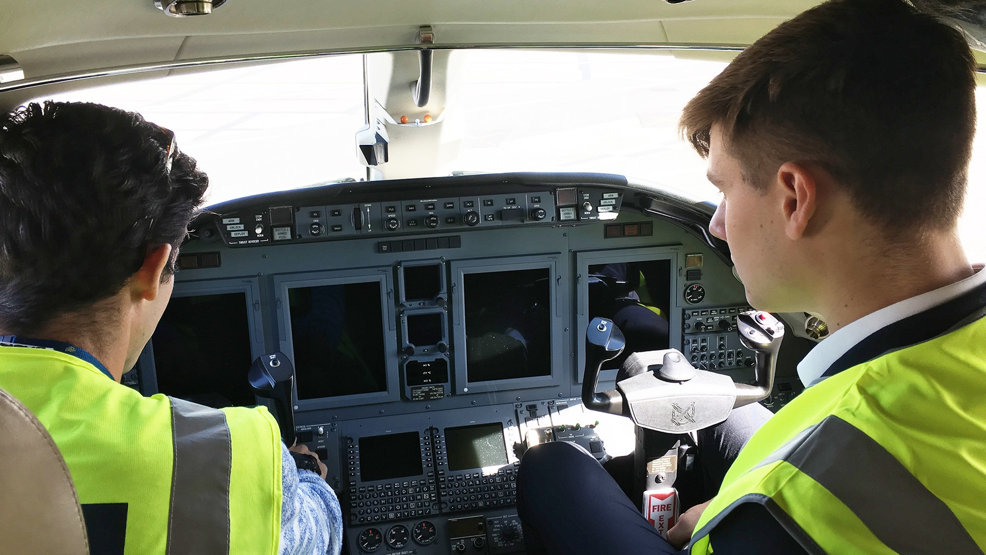 Signautre F 5db0b92855f5a