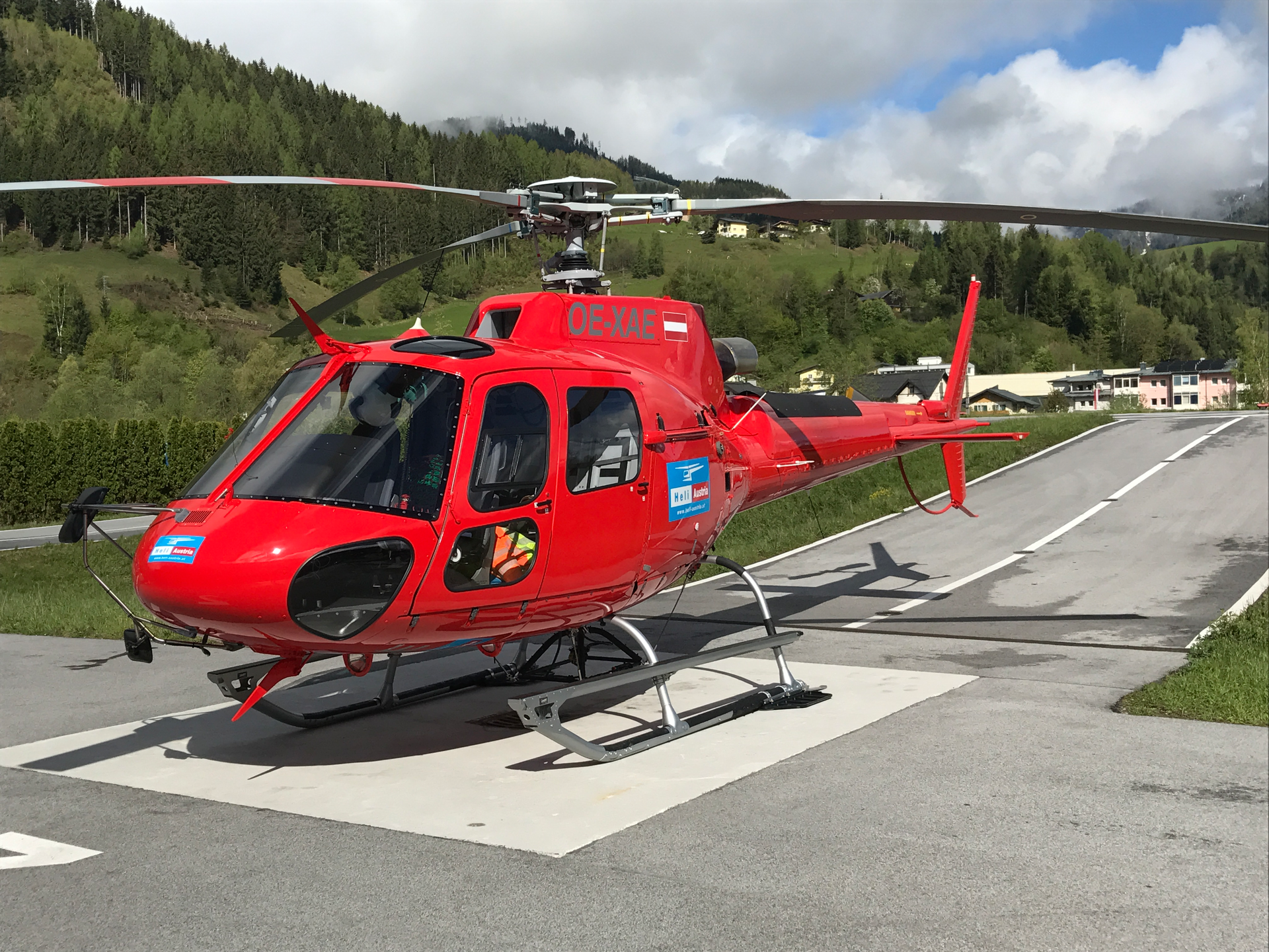 Photo caption: Heli-Austria operates the largest global fleet of the BLR Aerospace FastFin System.