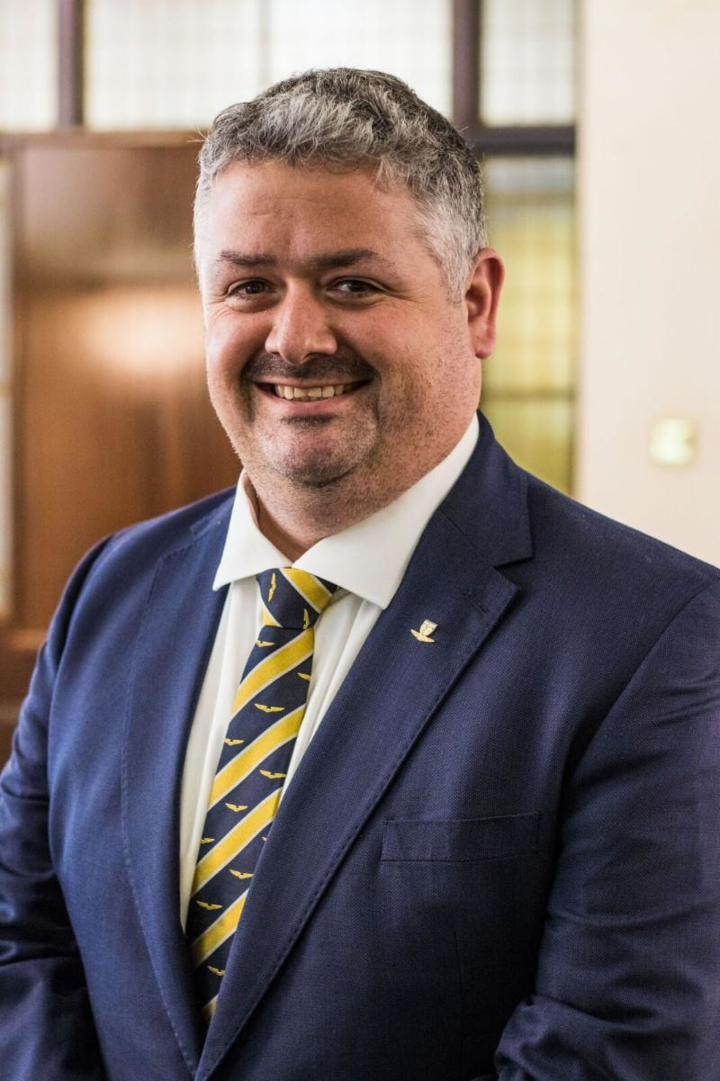 Baca Ceo Dave 5e6f929248a9a