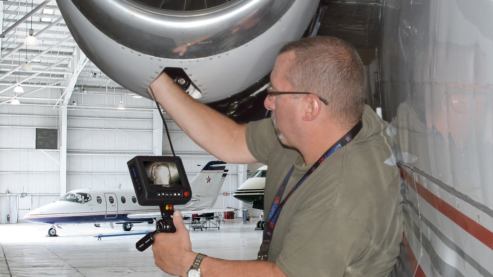 The combination of the HD CMOS micro camera, the HD touchscreen display and the IMX6 image processor produces sharp, clear, vibrant images with excellent resolution, contrast and color rendition.