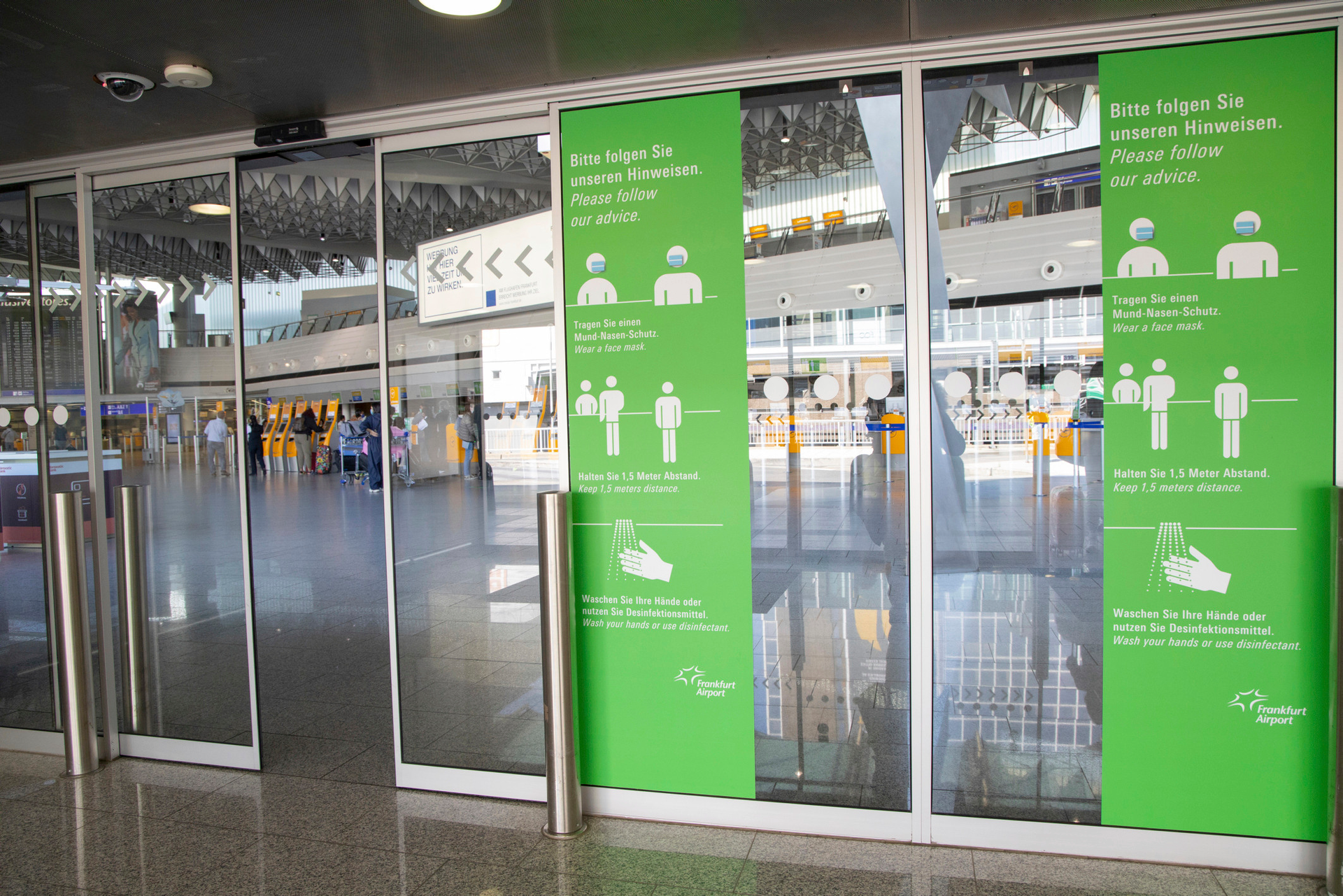 At the entrance: prominent information on how to behave inside the terminal