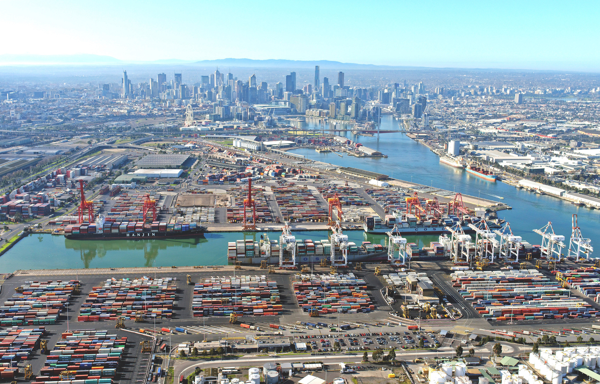 Gebrueder Weiss 1 Melbourne Port 5ef1f0e3045e6