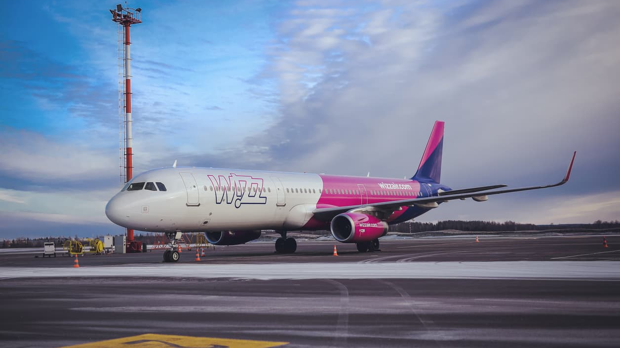 Fl Technics Plane Arrival