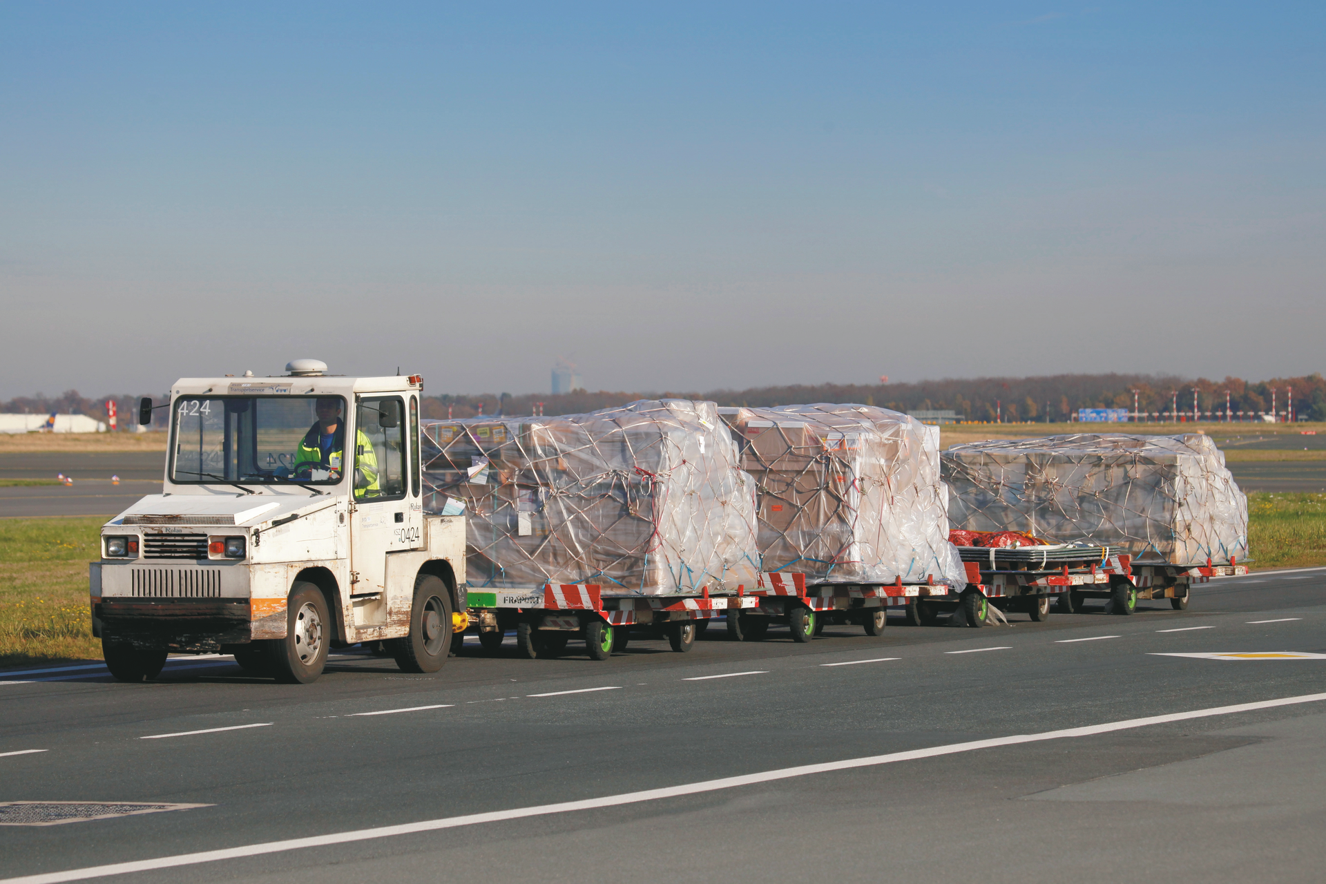 Frachttransport Am Flughafen Frankfurt 5f98038b163c4