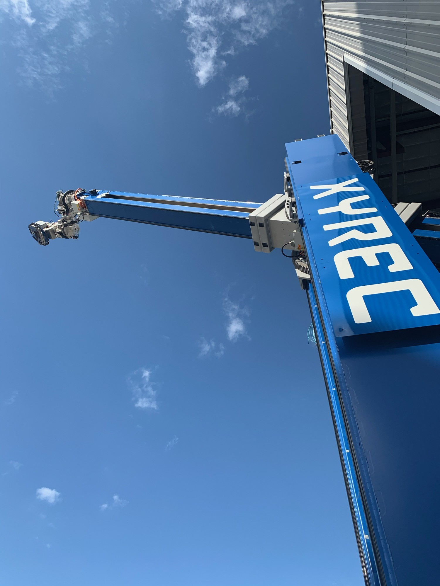 Xyrec's robots not only reduce the amount of chemicals and water used during the stripping and repainting process, but cut down on CO2 emissions as well.