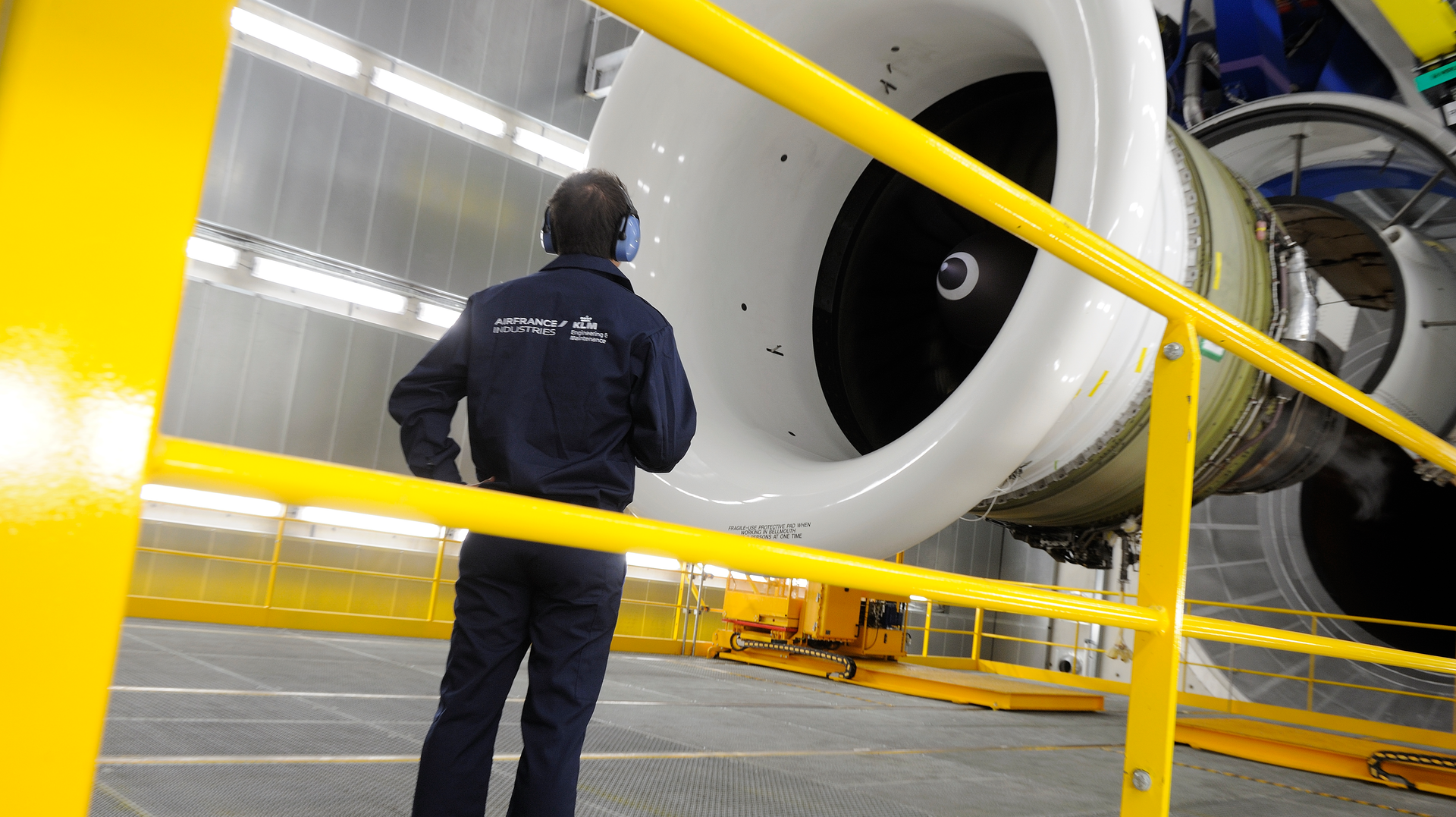 Engine Ge90 Test Cell Cdg