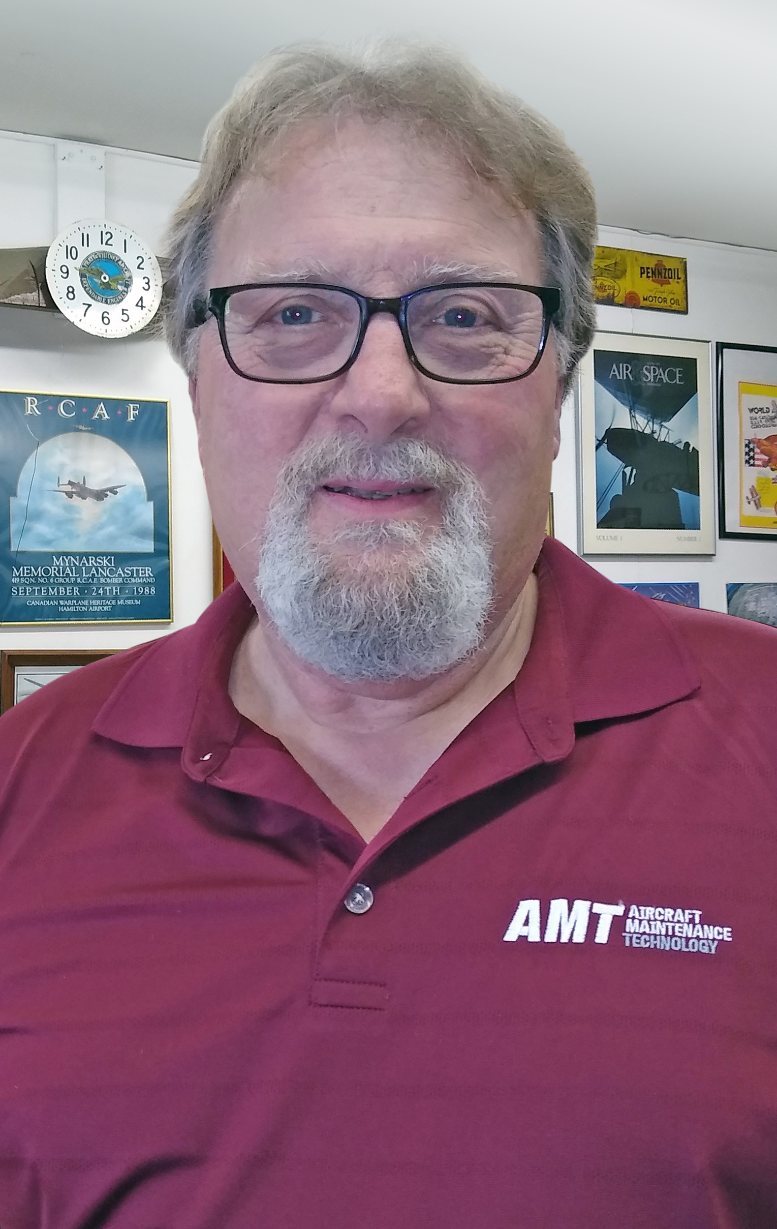 Ron09 B 60f5a0e0cc621